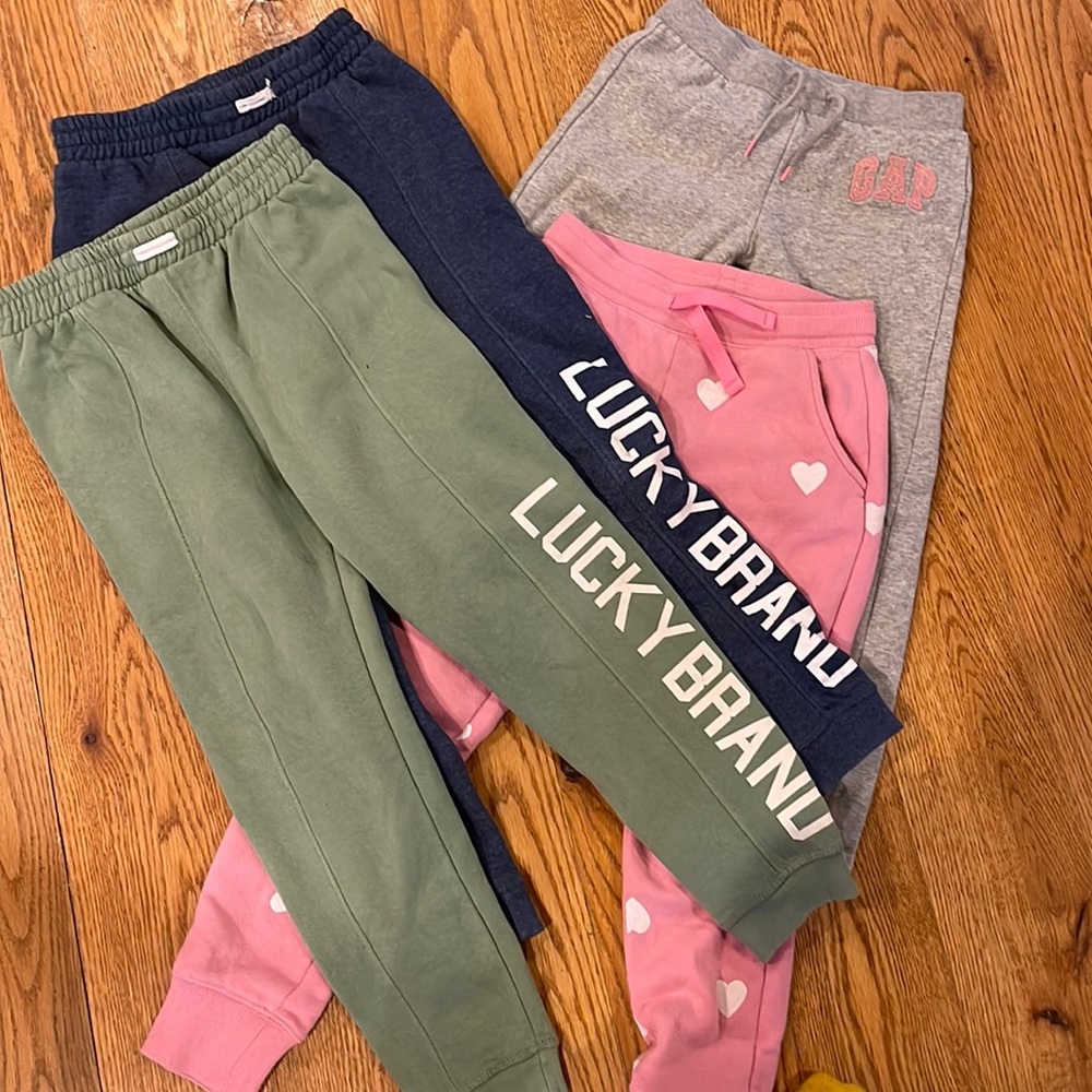 Girls sweatpants bundle in great condition barely worn